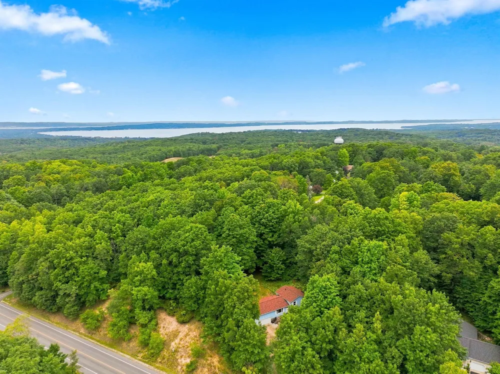 3787 Prouty Road East Bay Township, MI 49686