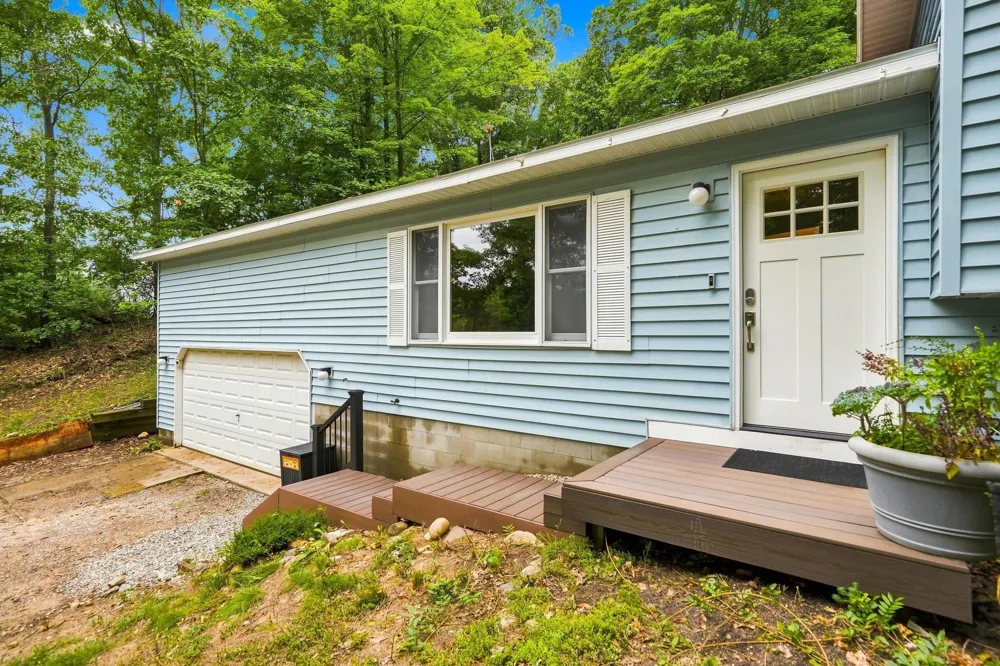 3787 Prouty Road East Bay Township, MI 49686