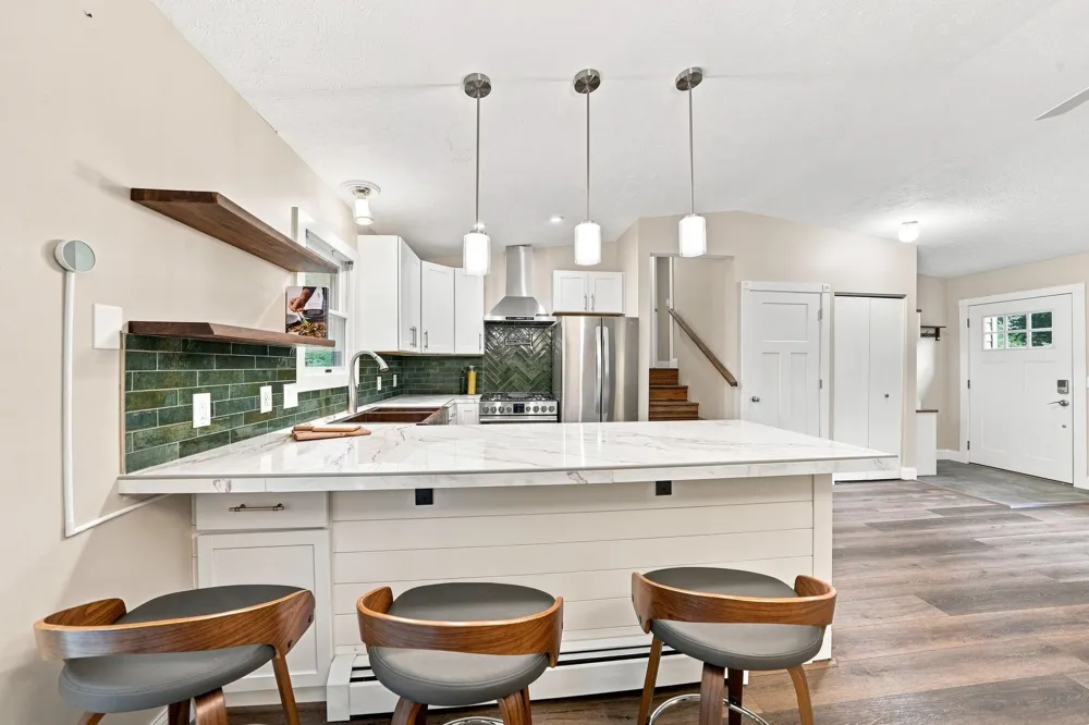 3787 Prouty Road East Bay Township, MI 49686
