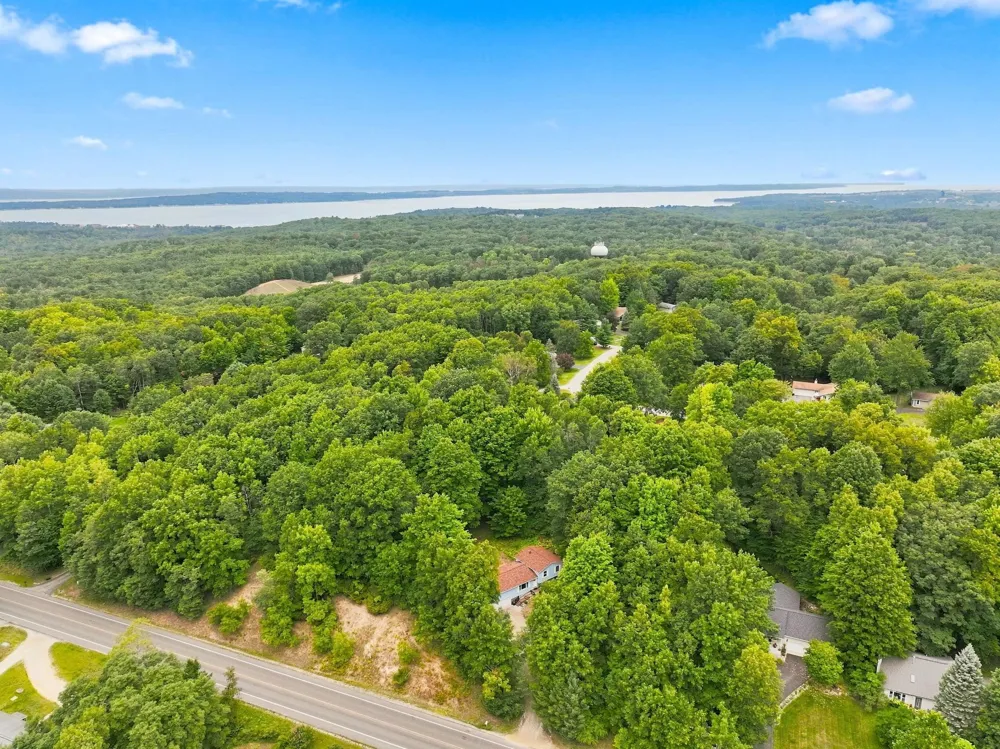 3787 Prouty Road East Bay Township, MI 49686