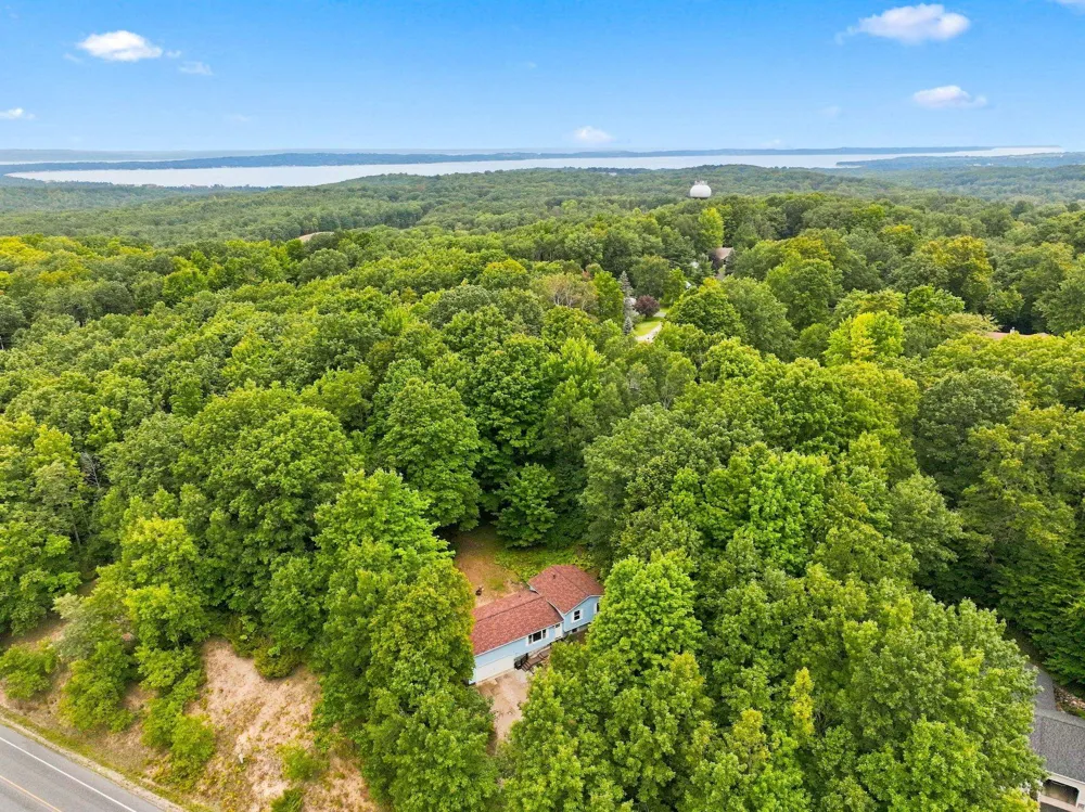 3787 Prouty Road East Bay Township, MI 49686