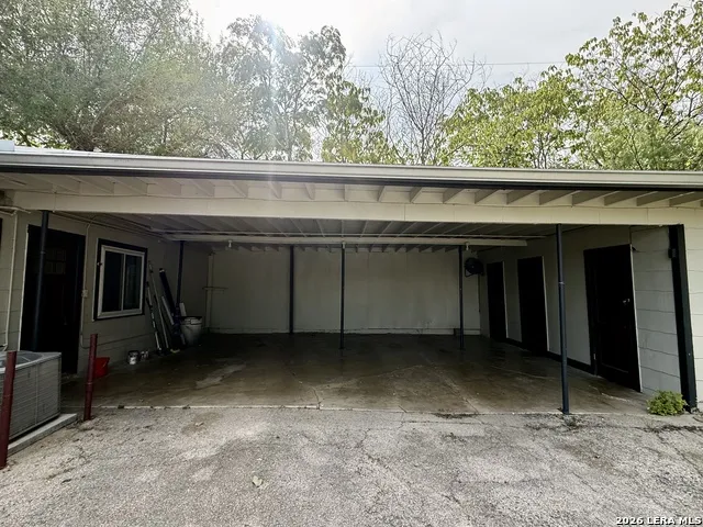 215 Deerwood Dr San Antonio, TX 78209