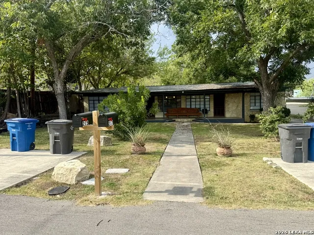 215 Deerwood Dr San Antonio, TX 78209