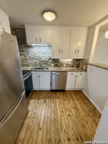 215 Deerwood Dr San Antonio, TX 78209