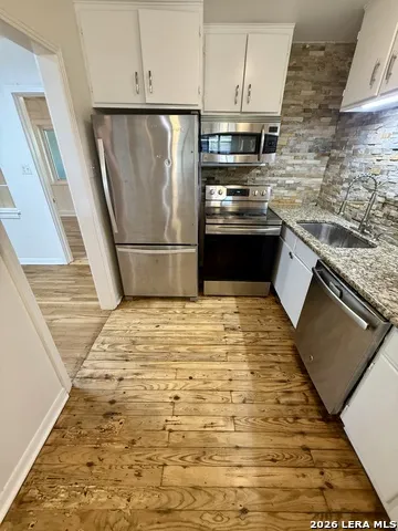 215 Deerwood Dr San Antonio, TX 78209