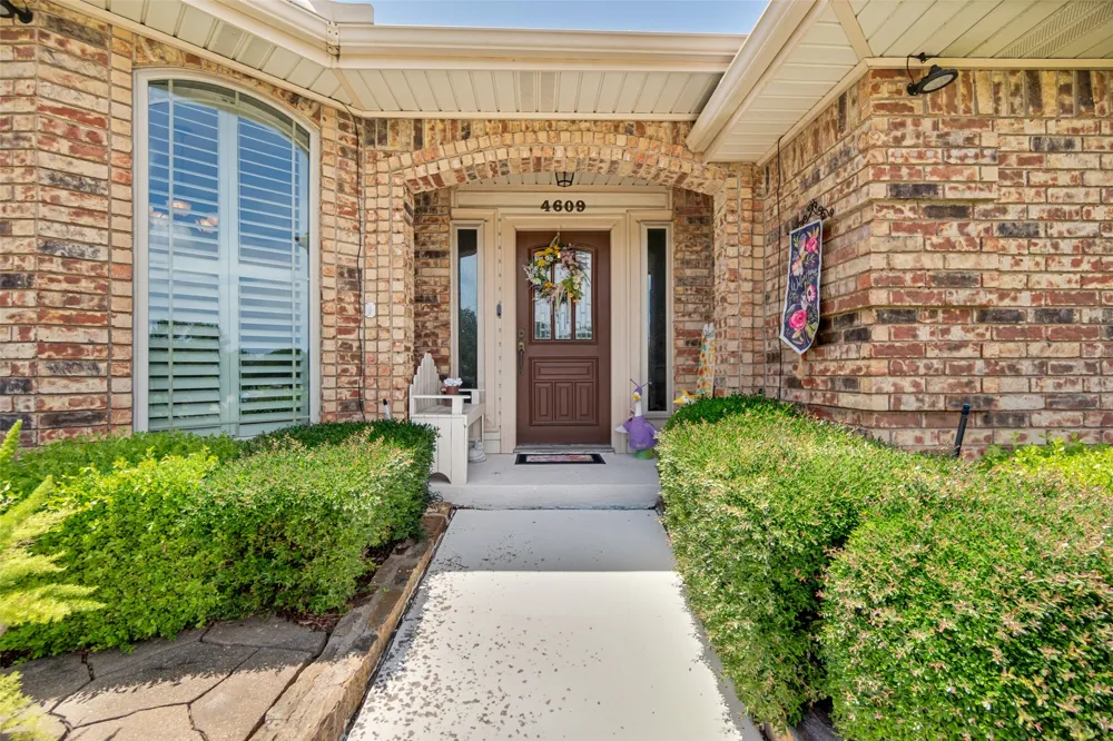 4609 Silverthorn Drive Mesquite, TX 75150