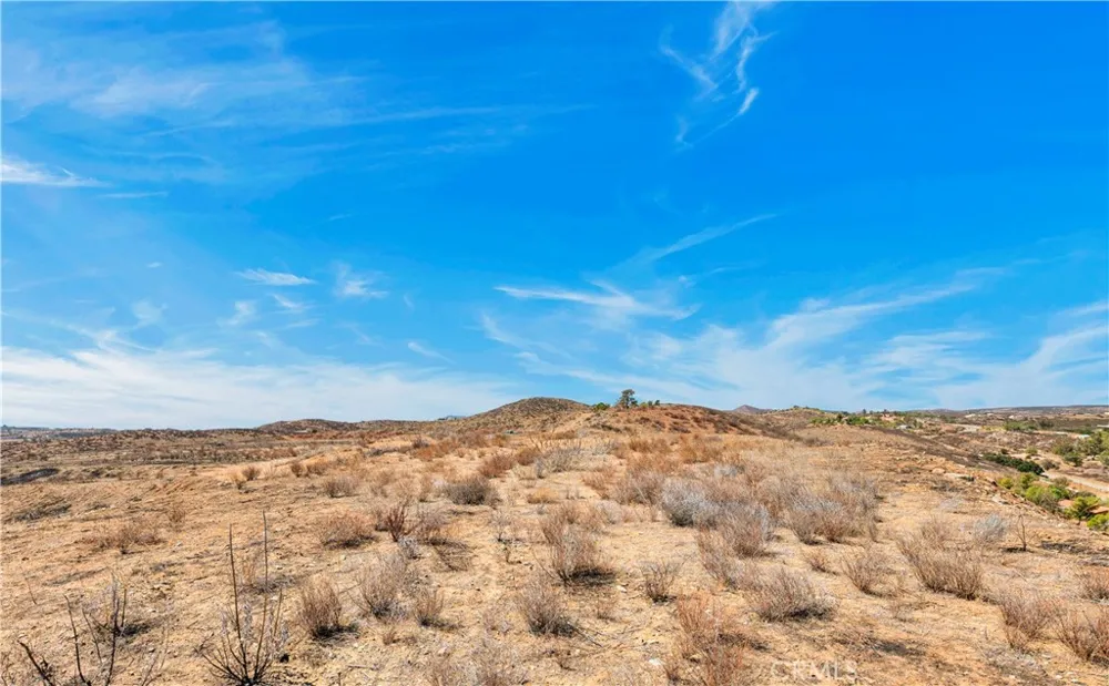 Silver Springs Hemet, CA 92544