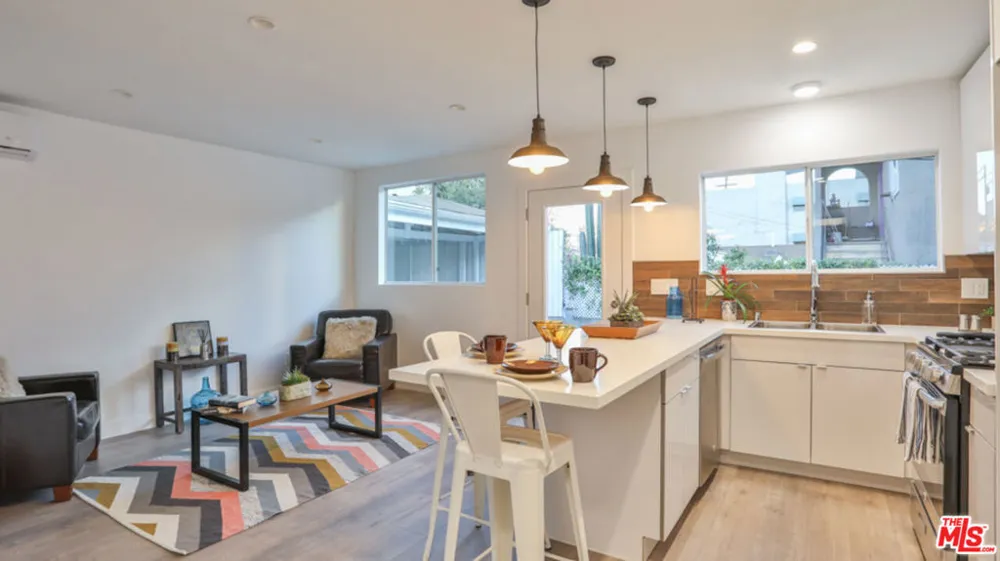128 BURLINGTON AVENUE Los Angeles, CA 90026