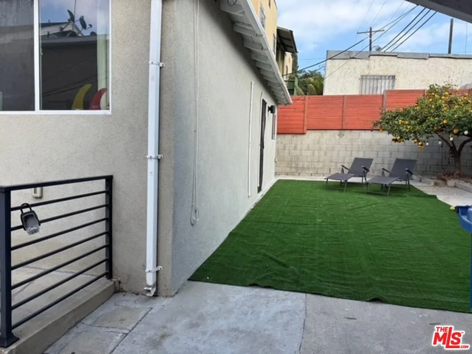 128 BURLINGTON AVENUE Los Angeles, CA 90026