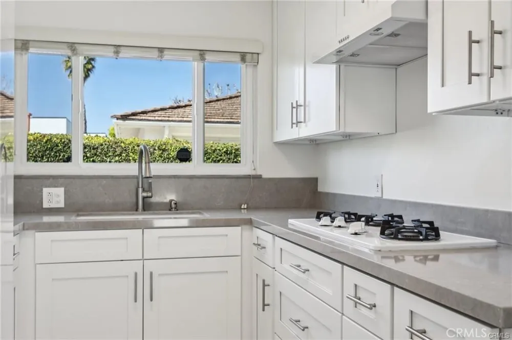 429 Morning Canyon Newport Beach, CA 92625