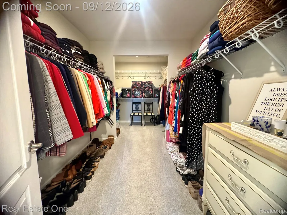 297 Strawberry Drive Rochester Hills City, MI 48307