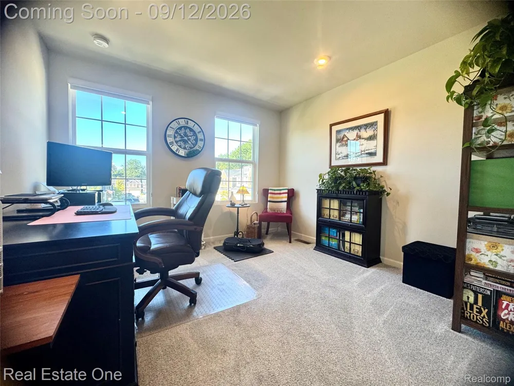 297 Strawberry Drive Rochester Hills City, MI 48307