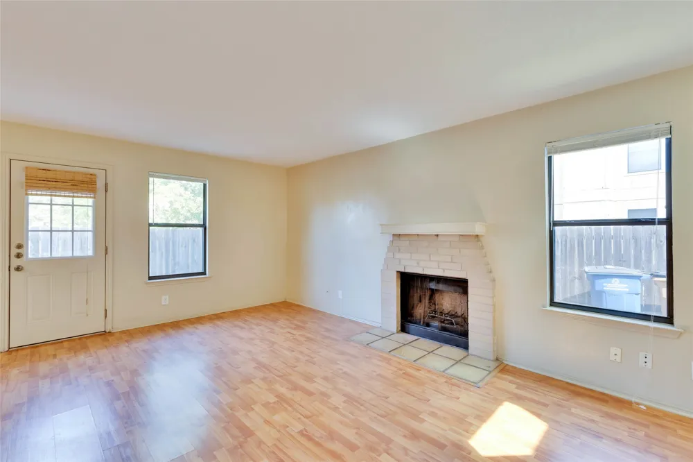 8806 Springmail Circle Austin, TX 78729