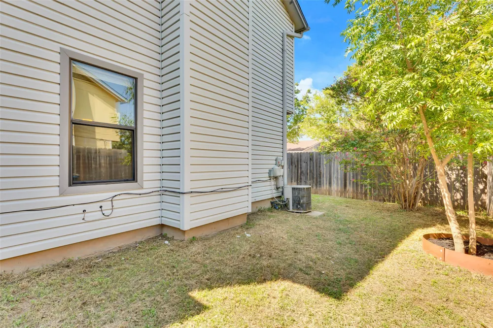 8806 Springmail Circle Austin, TX 78729