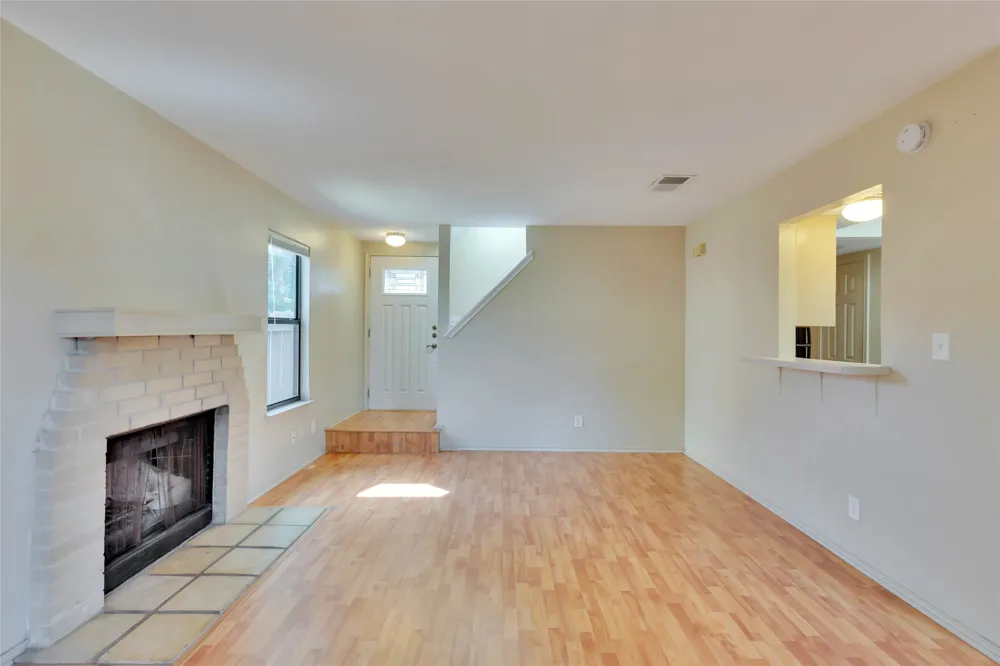 8806 Springmail Circle Austin, TX 78729