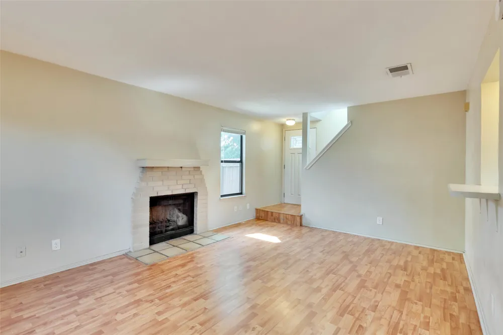 8806 Springmail Circle Austin, TX 78729