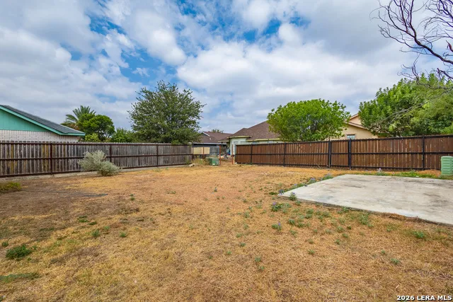 2219 Beverly Hills Blvd Eagle Pass, TX 78852