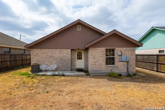 2219 Beverly Hills Blvd Eagle Pass, TX 78852