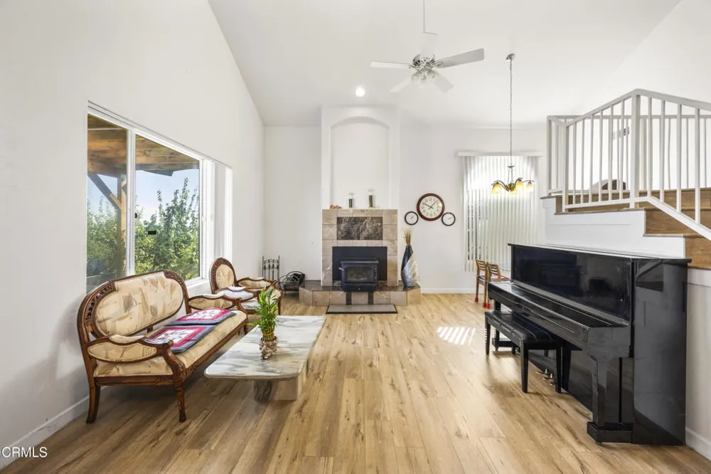 8671 Deer Haven Drive Pinon Hills, CA 92372
