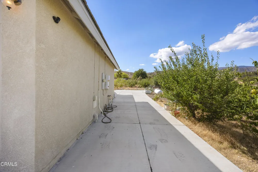 8671 Deer Haven Drive Pinon Hills, CA 92372