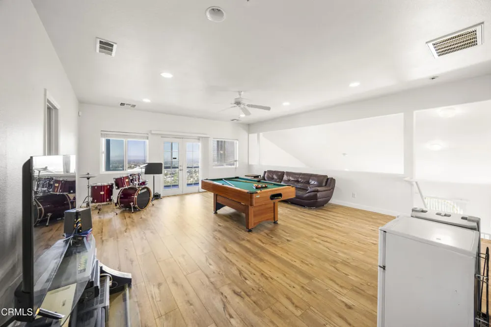 8671 Deer Haven Drive Pinon Hills, CA 92372