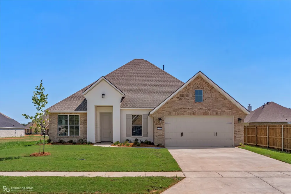 335 Peason Ridge Bossier City, LA 71112