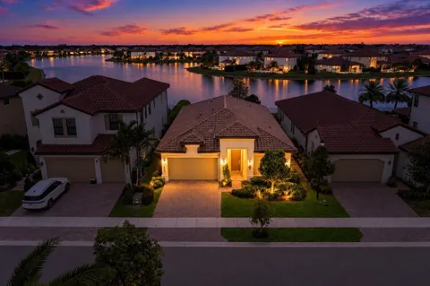 11850 Baypoint Circle