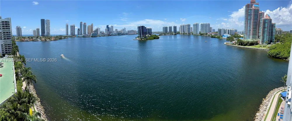3530 Mystic Pointe Dr #1215 Aventura, FL 33180