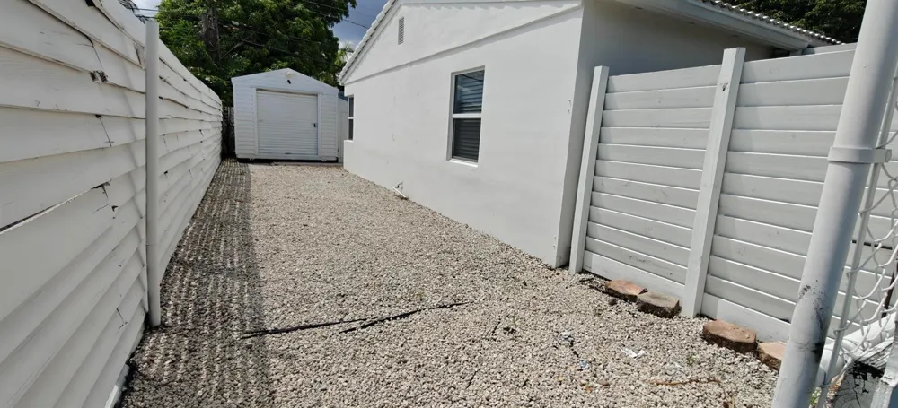 5649 NE 5th Terrace Oakland Park, FL 33334