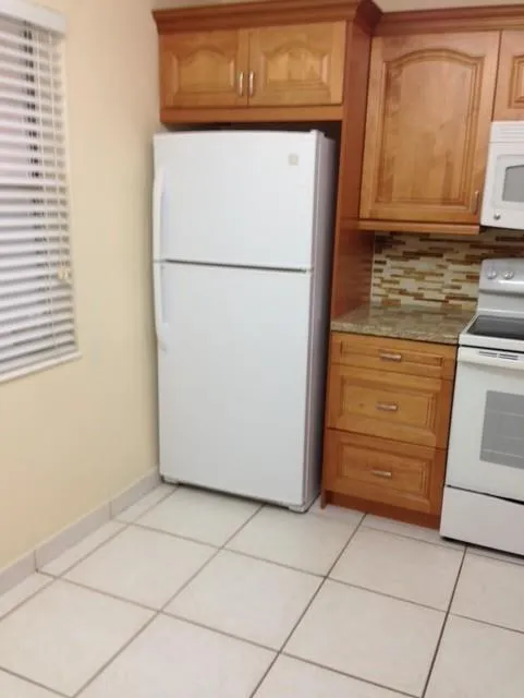 4100 58TH AVENUE #303 Hollywood, FL 33021