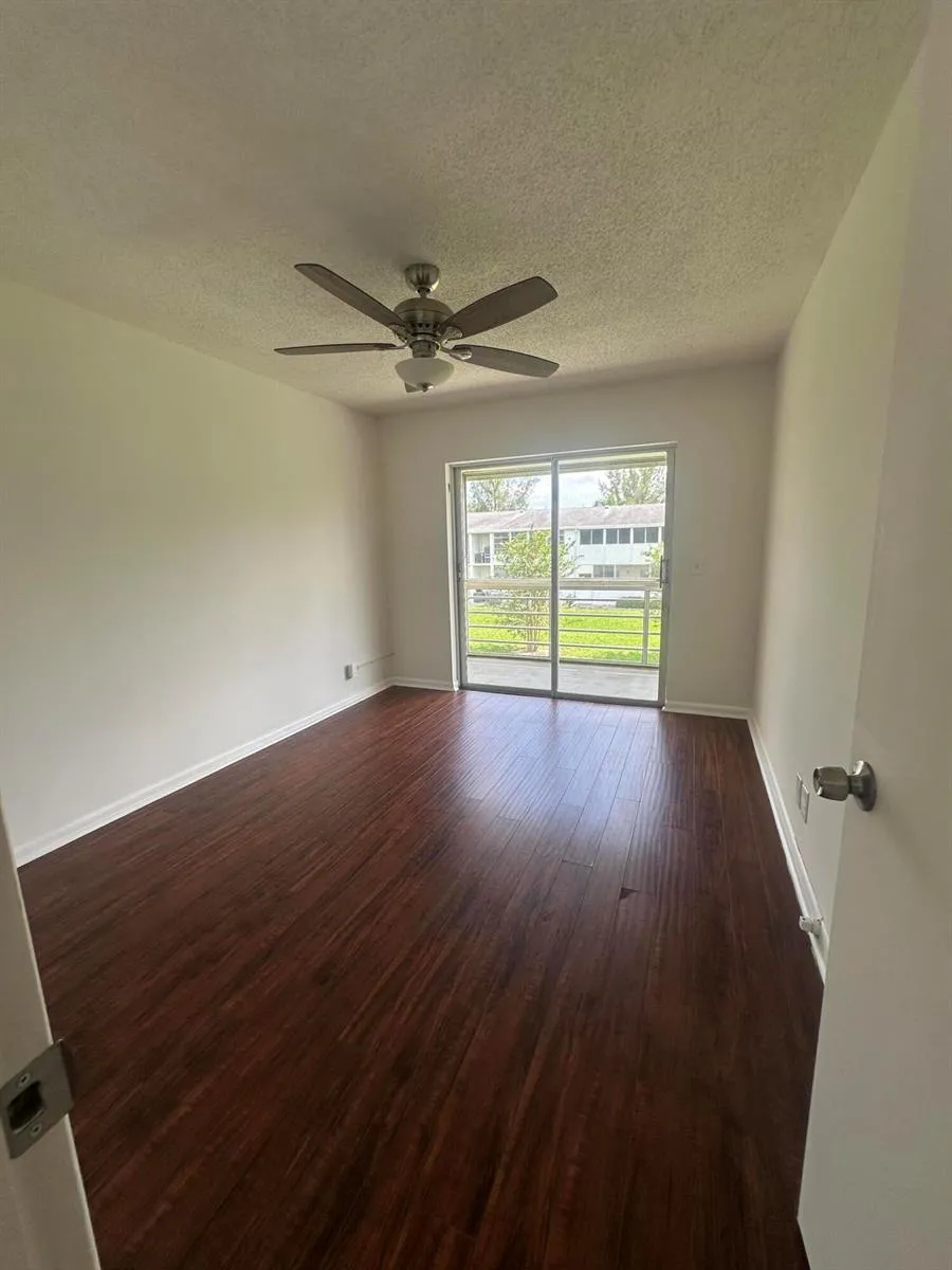 195 WINDSOR I West Palm Beach, FL 33417