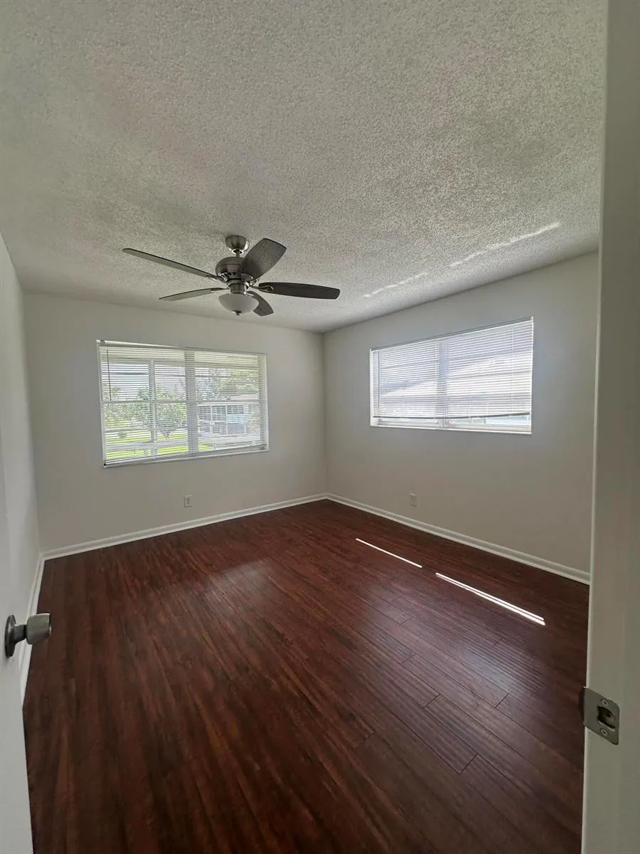 195 WINDSOR I West Palm Beach, FL 33417