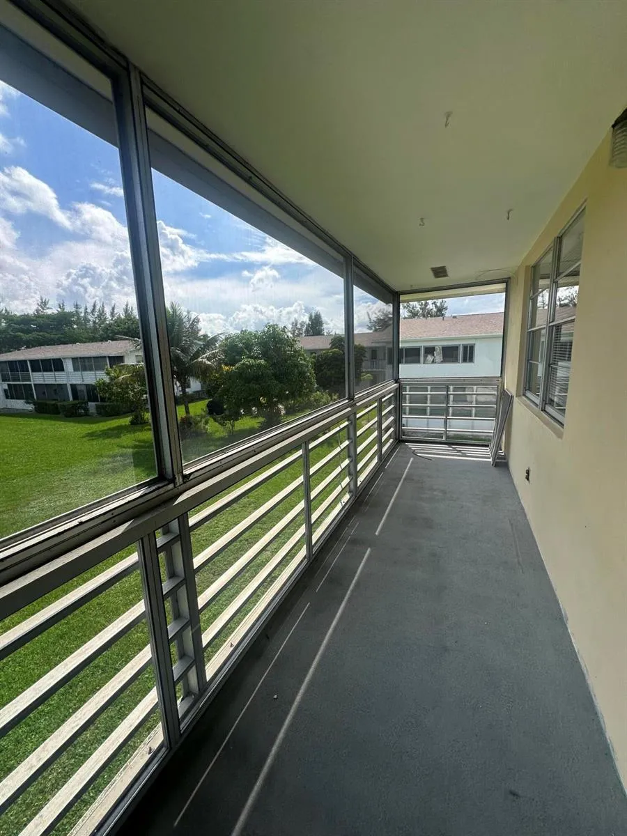 195 WINDSOR I West Palm Beach, FL 33417