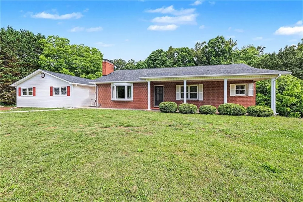 2767 Westfield Road Mount Airy, NC 27030