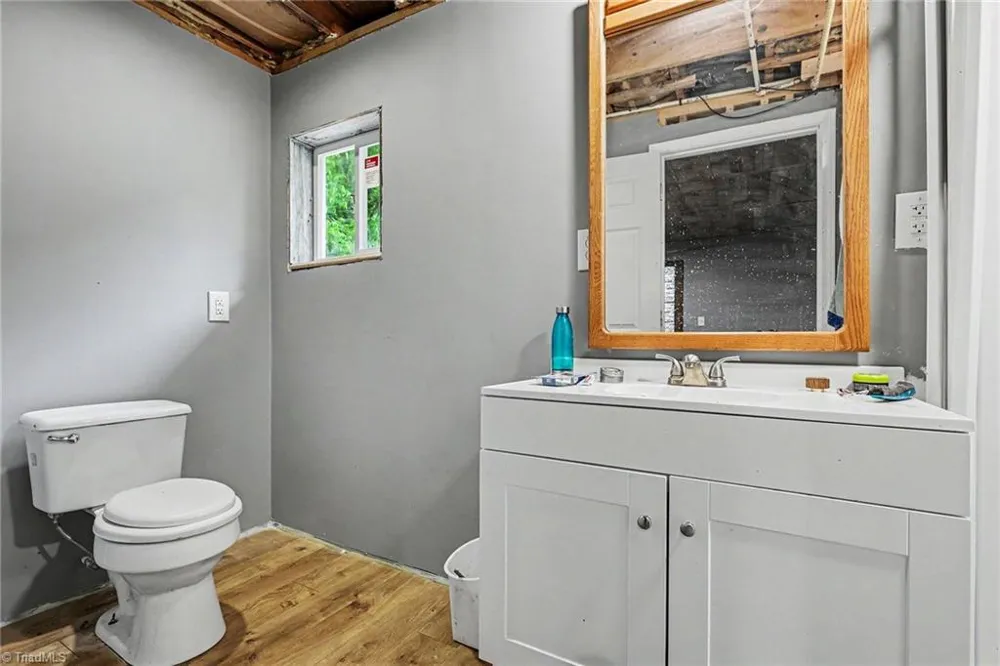 2767 Westfield Road Mount Airy, NC 27030