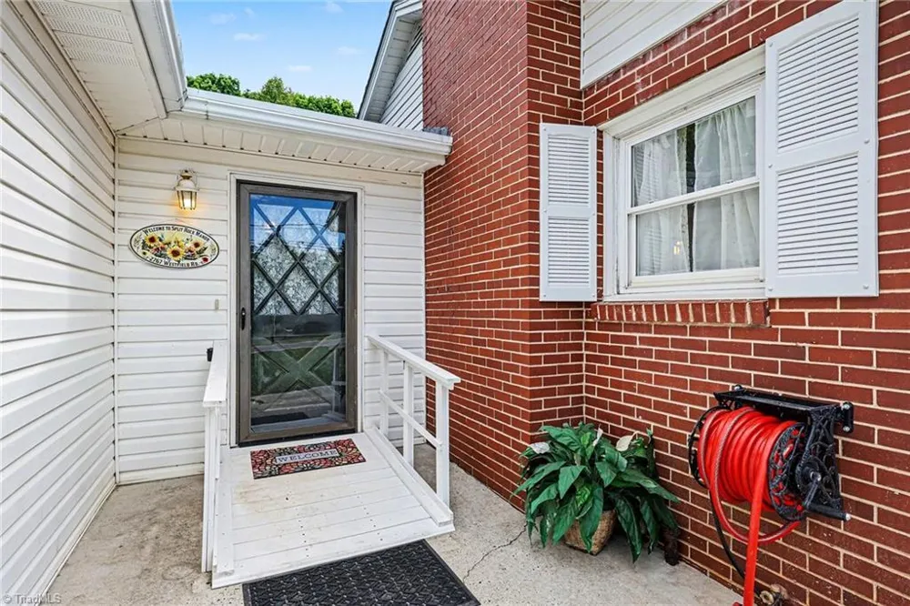 2767 Westfield Road Mount Airy, NC 27030