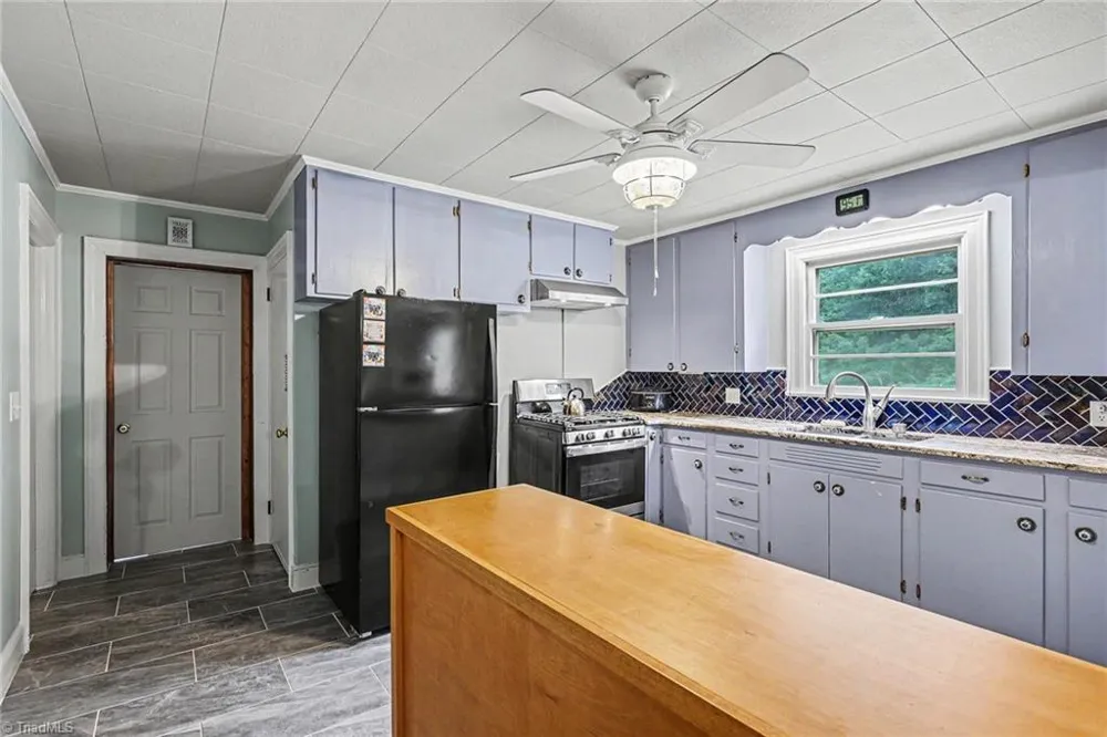 2767 Westfield Road Mount Airy, NC 27030