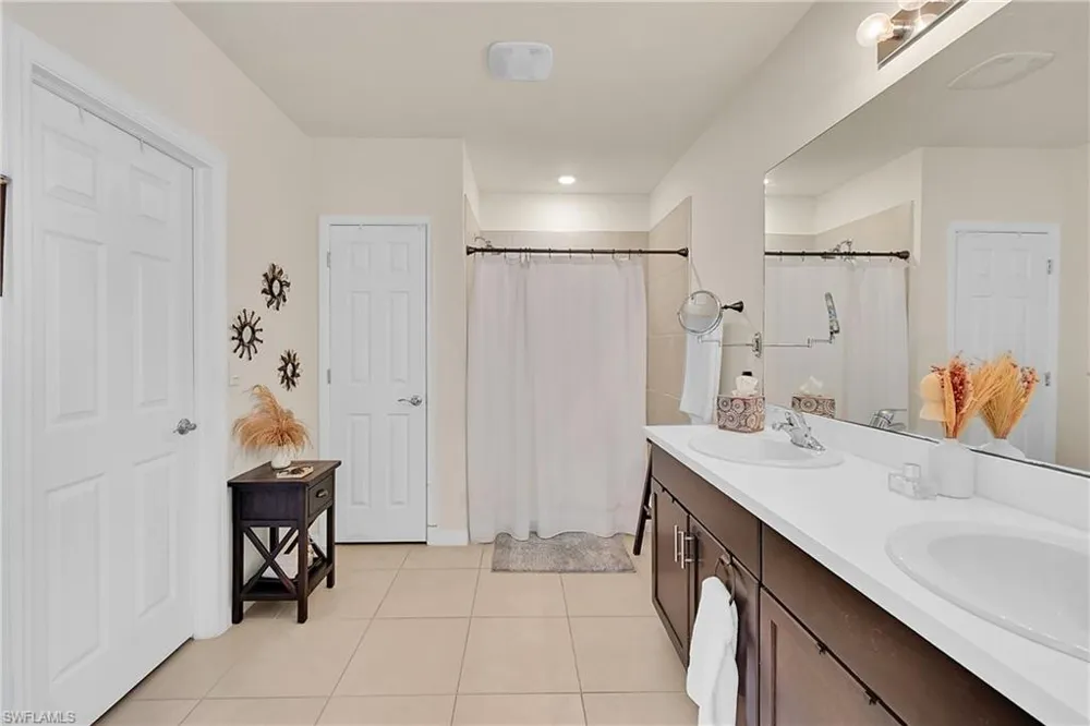 1616 NE 6th Place Cape Coral, FL 33909