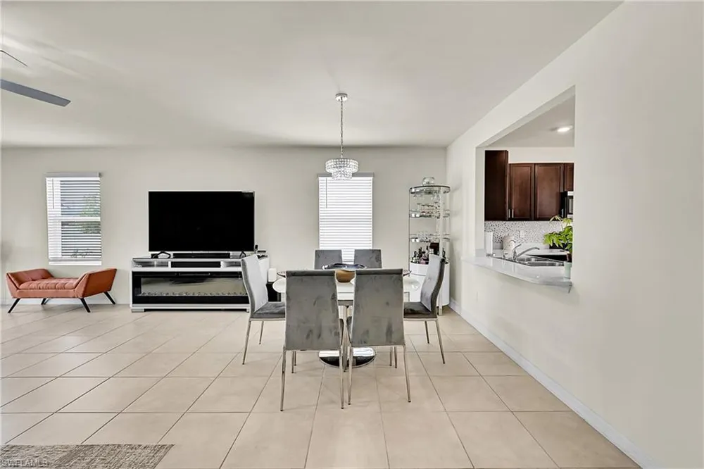 1616 NE 6th Place Cape Coral, FL 33909