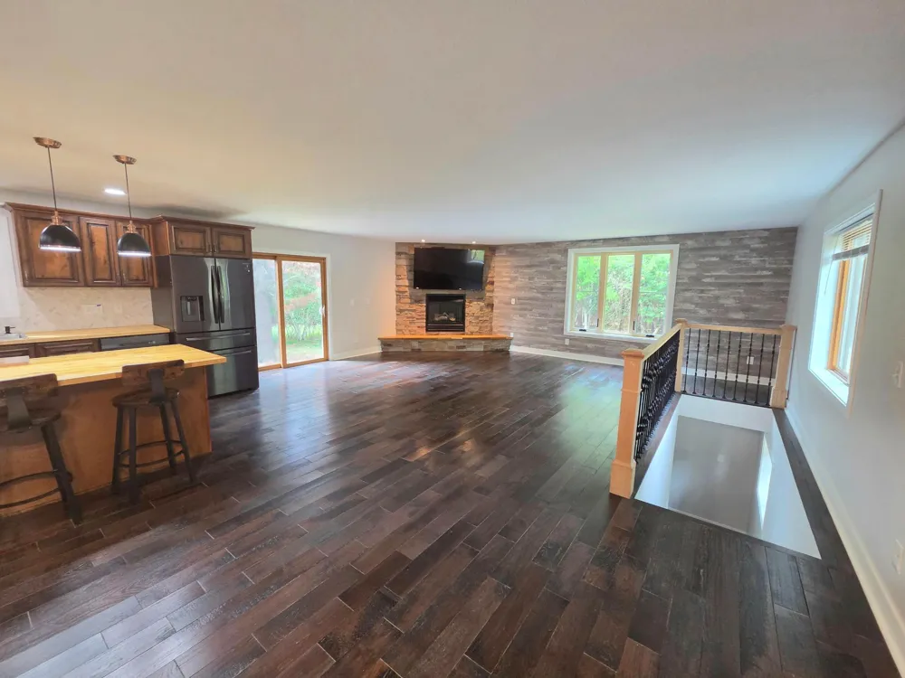 7220 237th Avenue NE Stacy, MN 55079