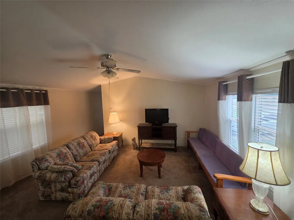 237 High Bluff Drive Bridgeport, TX 76426