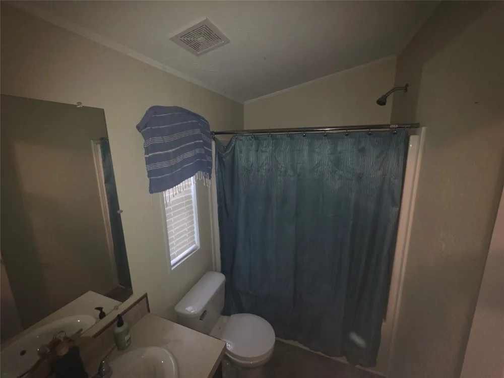 237 High Bluff Drive Bridgeport, TX 76426