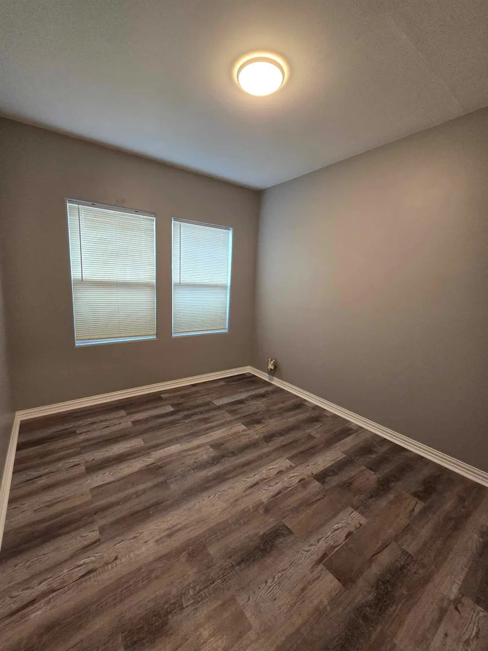 3125 Illinois Street Baytown, TX 77520