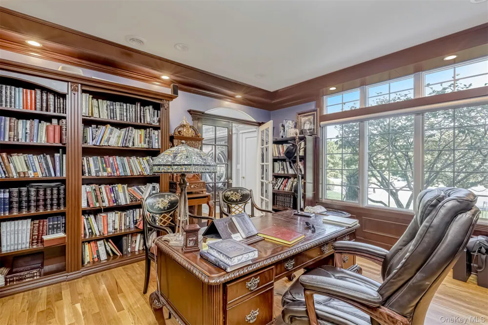 10 Cobblestone Farm Court Suffern, NY 10901