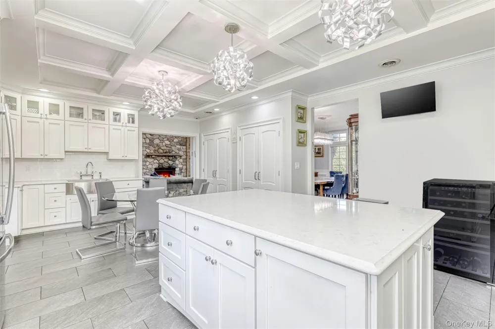 10 Cobblestone Farm Court Suffern, NY 10901