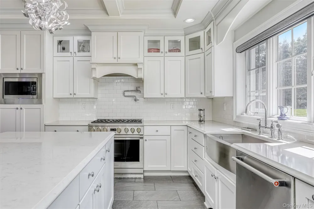 10 Cobblestone Farm Court Suffern, NY 10901
