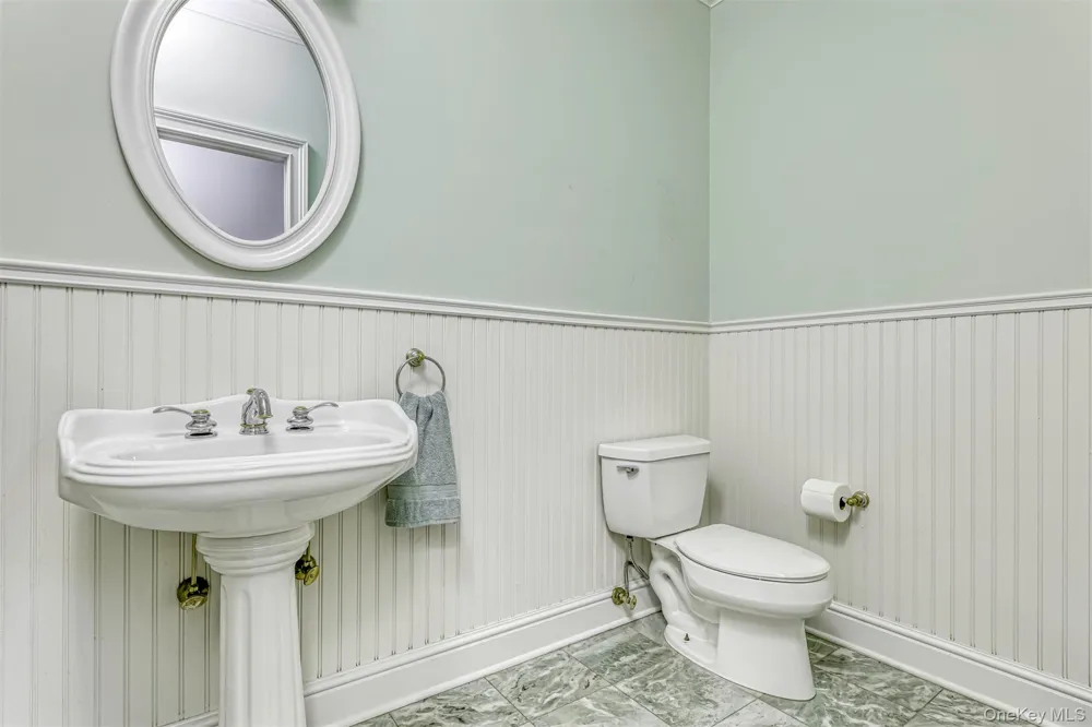 10 Cobblestone Farm Court Suffern, NY 10901