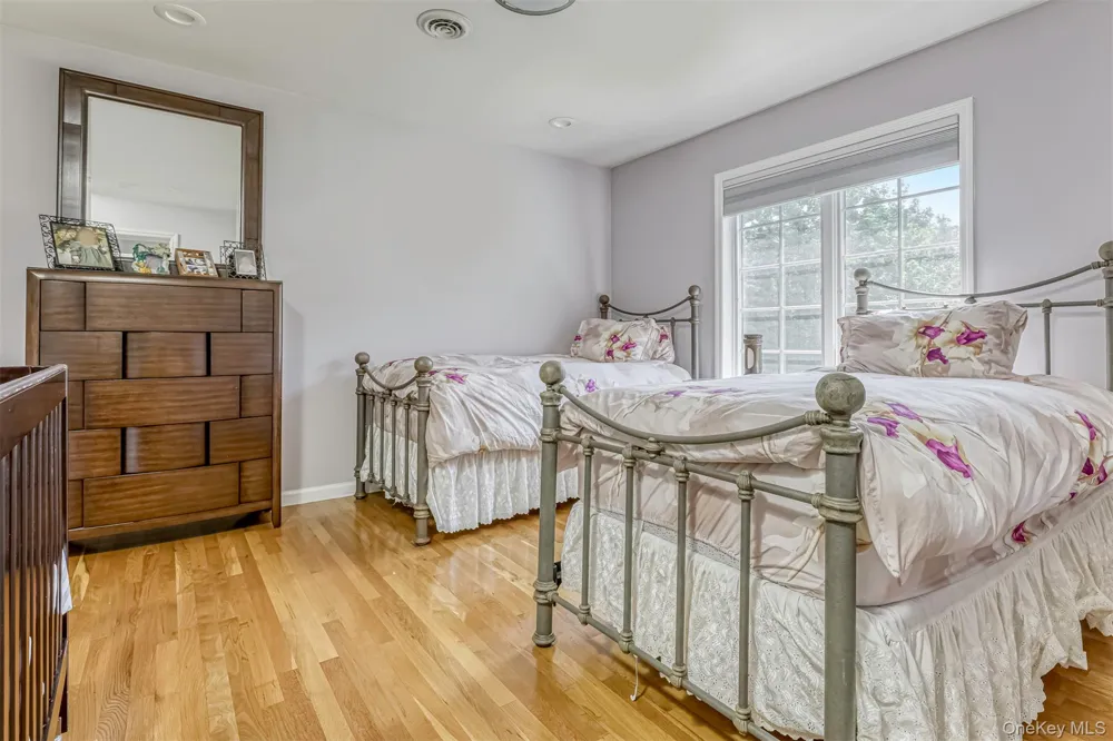 10 Cobblestone Farm Court Suffern, NY 10901