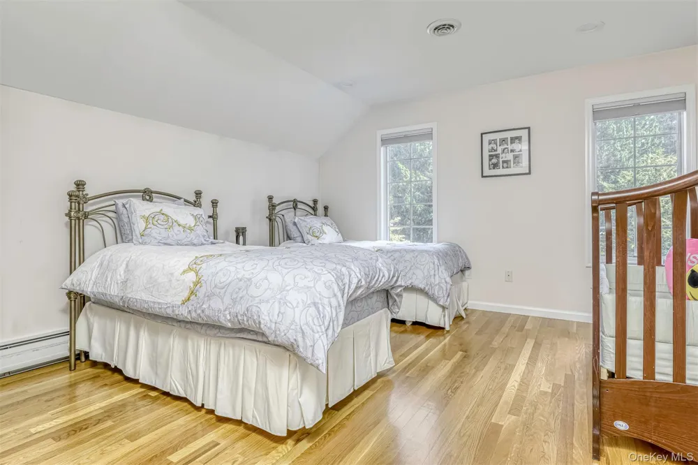 10 Cobblestone Farm Court Suffern, NY 10901