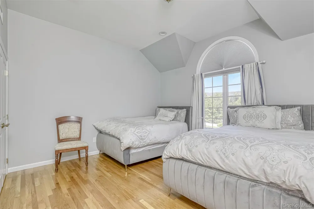 10 Cobblestone Farm Court Suffern, NY 10901